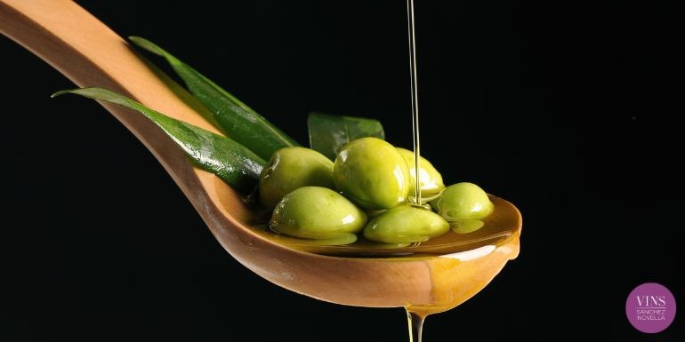 Sánchez Novella amplía su propuesta gourmet: OLIVIAS by TAST y Conservas Arroyabe